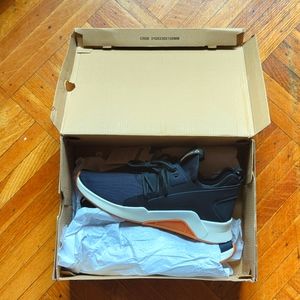 Brand New Women's Reebok Guresu 2.0 Size 9.5